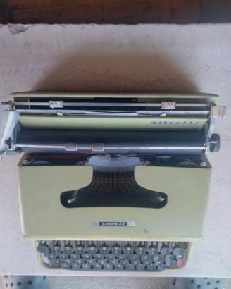macchina da scrivere Olivetti "Lettera 22"