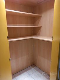 Cabina armadio angolare con luce interna