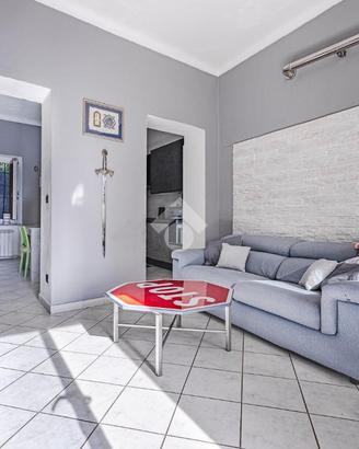 4 LOCALI A BUROLO