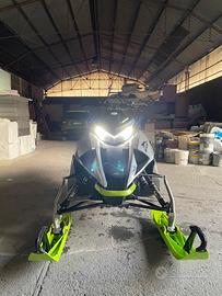 Motoslitta arctic cat alpha one 800