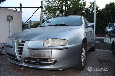 INTERNI PELE ALFA 147