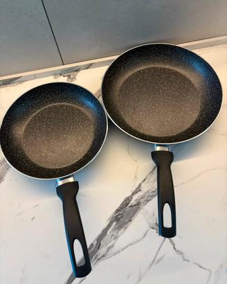 Set 2 pentole alluflon 24 e 28 cm nuove mai usate