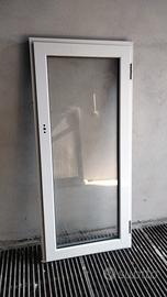 finestra in alluminio 