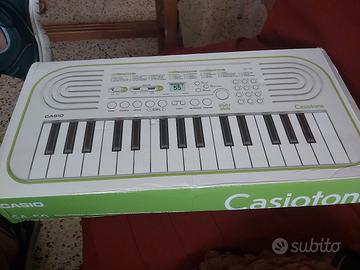 pianola Casio SA-50