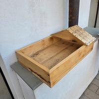 casetta per tartarughe in legno 