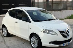 Lancia Ypsilon 2014