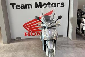 Honda SH 150 .