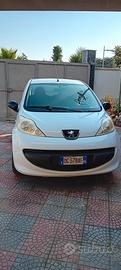 Peugeot 107 - utilitaria neo patentati