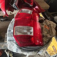 Fanali posteriori per automobile