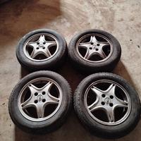 4 cerchioni e 4 gomme