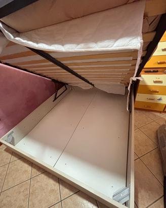 Letto contenitore due piazze/matrimoniale.