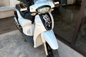 Scarabeo 50