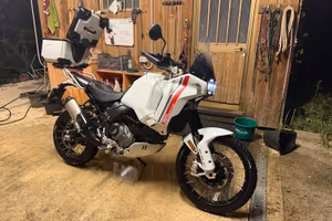 Ducati desert x unico proprietario