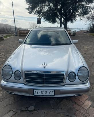 Mercedes E 250 TD serie 210