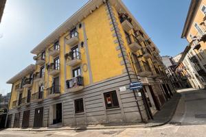 Box sfruttabile anche come ufficio o loc. comm