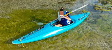 Kayak Rapid Fire da fiume o torrente 