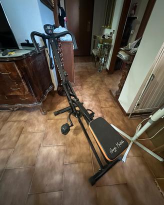 Attrezzo Fintness domestico pieghevole