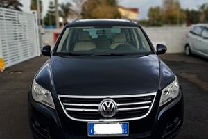 Volkswagen Tiguan 2.0 TDI DPF 4MOTION tiptronic Sp