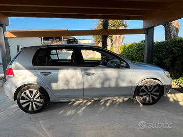 Golf6 1.6 TDI testa/distrubuzione/frizione rifatte