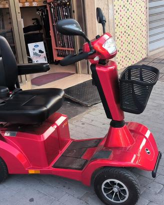 Motoretta elettrica per anziani