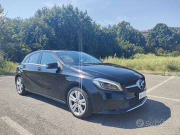 MERCEDES BENZ Classe A 180 automatica 110cv