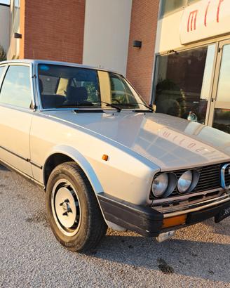 Alfa Romeo Alfetta 2000 quadrifoglio oro