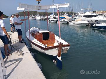 imbarcazione a motore+vela 