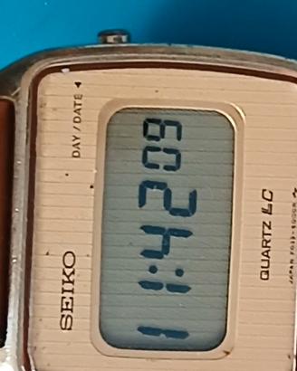SEIKO QUARTZ DIGITALE F033  anno 1978