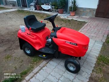 trattorino tagliaerba erba