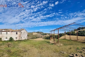 Un sogno che attende di rinascere - Casale a Santa