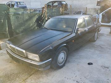 JAGUAR DAIMLER XJ ricambi usati 