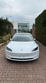 Tesla Model 3 Highland Premium Long Range AWD