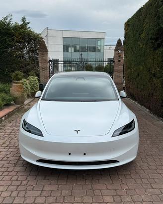 Tesla Model 3 Highland Premium Long Range AWD