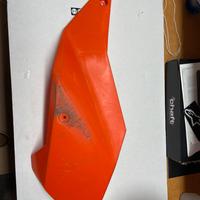 Carena sinistra ktm 990 sm