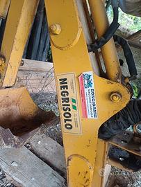 retroescavatore per trattore