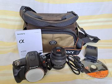 Fotocamera Sony Alpha DSLR-A230 e accessori