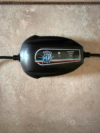 Ricarica batteria e matenitore MV AGUSTA