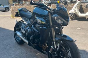 Triumph Street triple Rs 2025