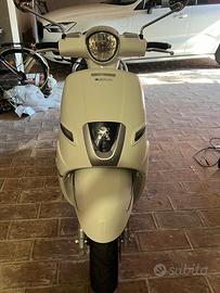 Scooter Peugeot Django 150