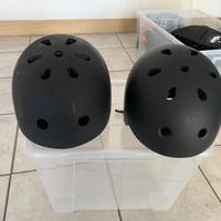 Caschi per pattinaggio/skateboard