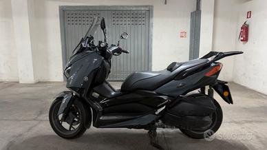Xmax 300