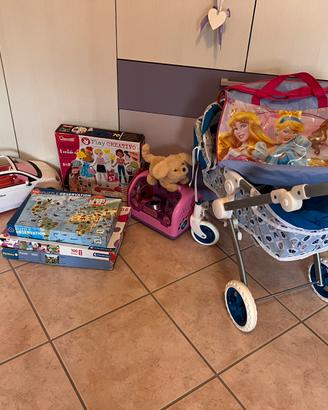 Lotto giocattoli per bambina