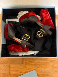 sandali Prada con tacco in velluto rosso
