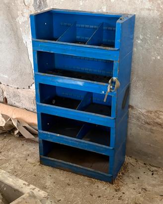 Scaffali officina