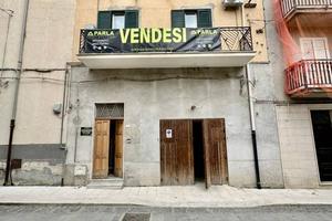Casa indipendente di 190 m² con più di 5 locali e 