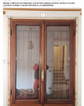 INFISSI IN LEGNO DI LARICE