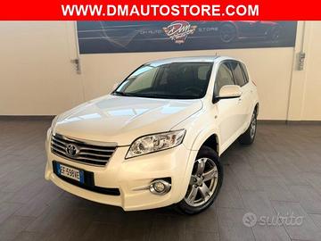 TOYOTA RAV 4 RAV4 Crossover 2.2 D-Cat 177 CV Exe