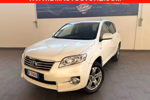 TOYOTA RAV 4 RAV4 Crossover 2.2 D-Cat 177 CV Exe