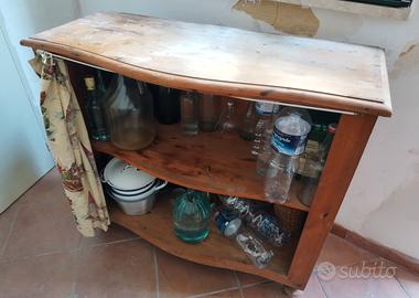 Credenza antica 