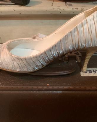 Scarpe raso